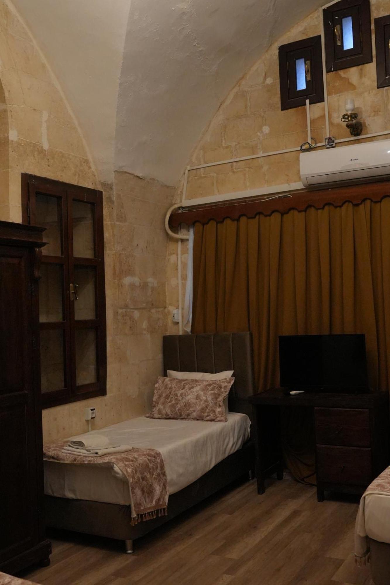 Joselin Hotel Urfa Exterior photo
