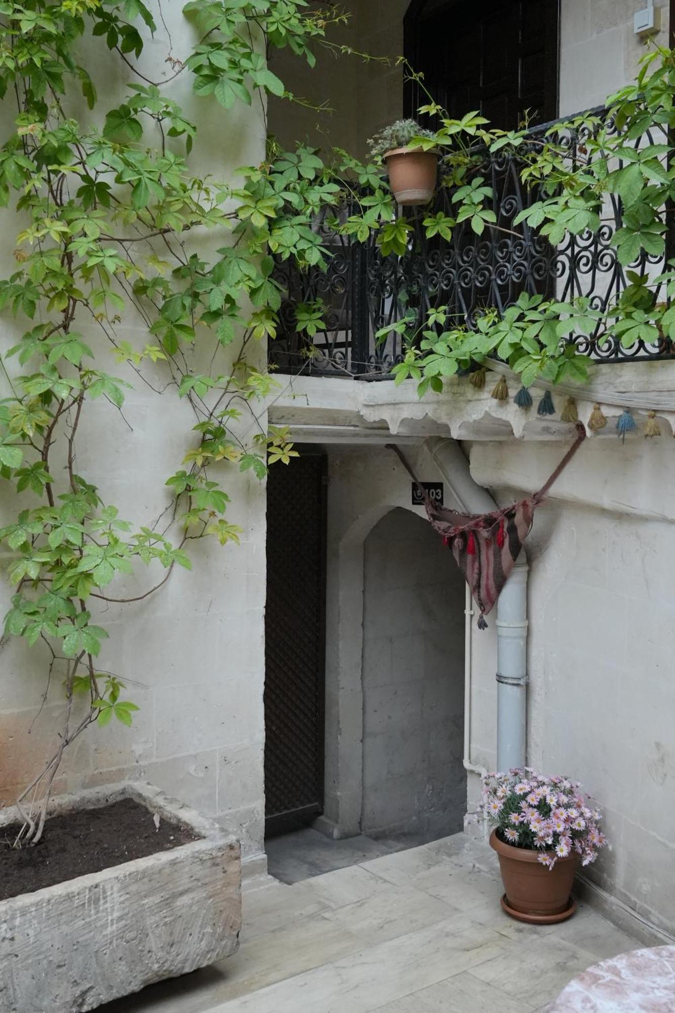 Joselin Hotel Urfa Exterior photo